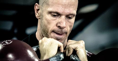 Can training with just weight machines make you stronger?