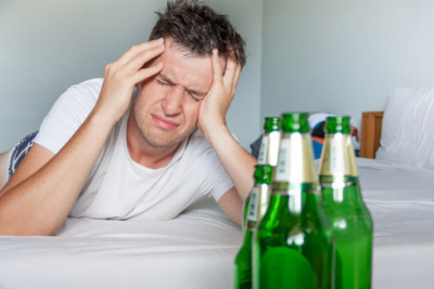 How to cure a hangover : what causes a hangover and what are the symptoms